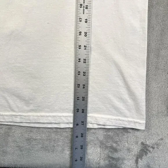 2010 Carrie Underwood Play On Tour White Graphic Music T-shirt Size Medium - Picture 6 of 8